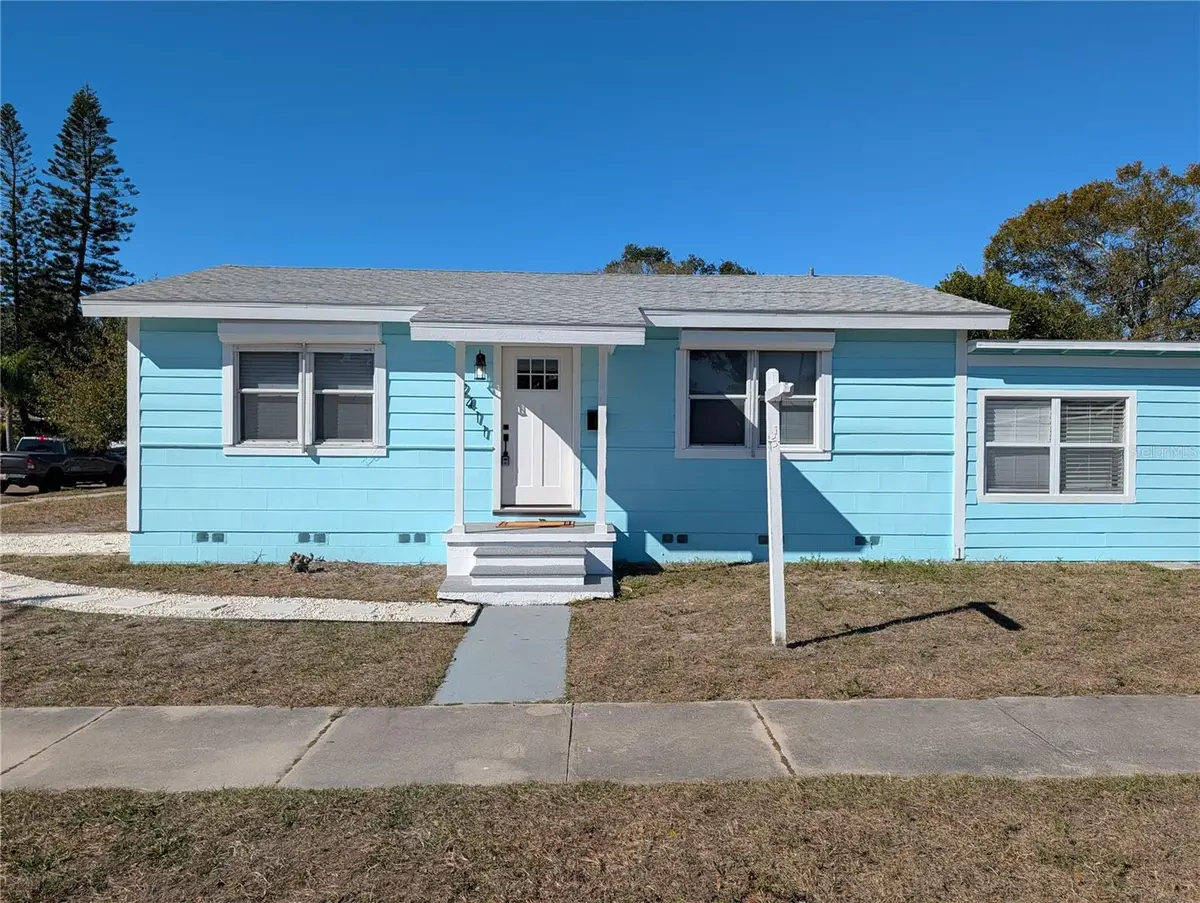 2411 45th Street S, Saint Petersburg, FL 33711 - Image #1