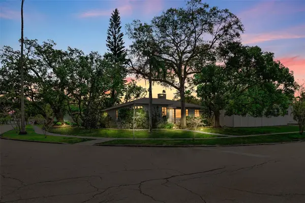 325 Orangeview Avenue, CLEARWATER, FL 33755