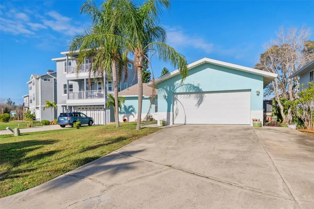 216 176th Avenue E, Redington Shores, FL 33708 - Image #1