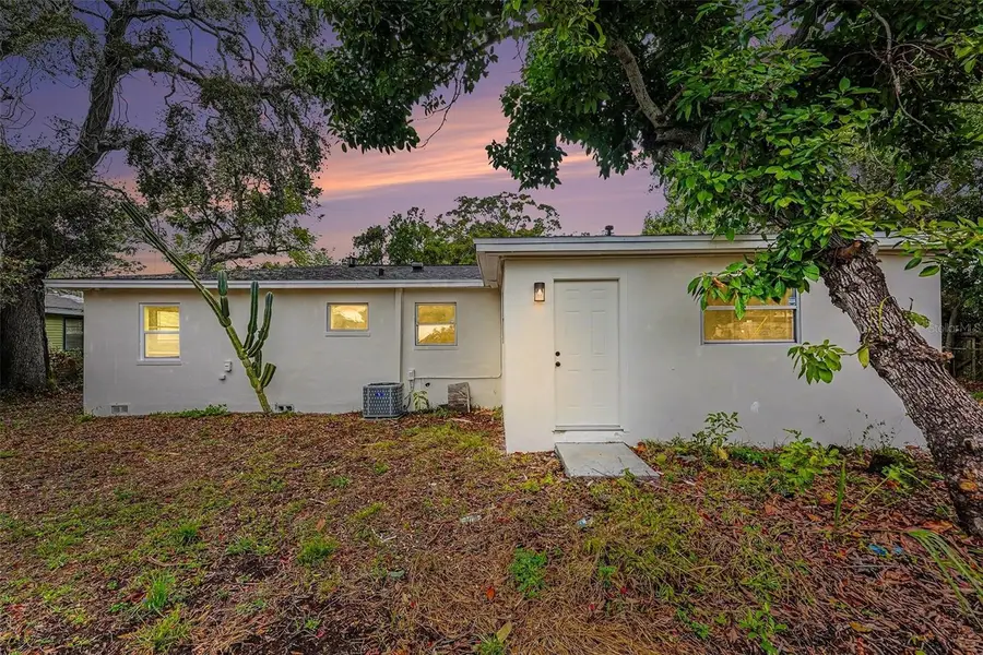 2560 Queensboro Avenue S, Saint Petersburg, FL 33712 - Image #3