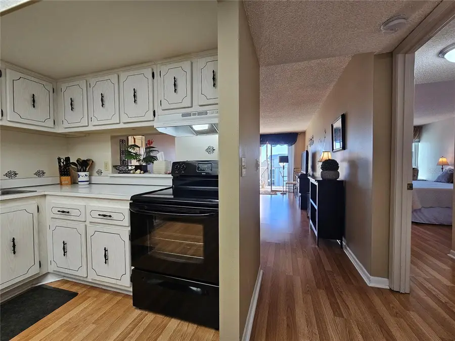 Address Withheld By Seller, Sarasota, FL 33711 - Image #2