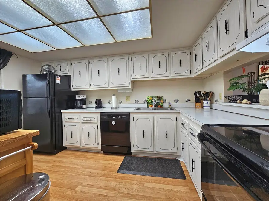 Address Withheld By Seller, Sarasota, FL 33711 - Image #3