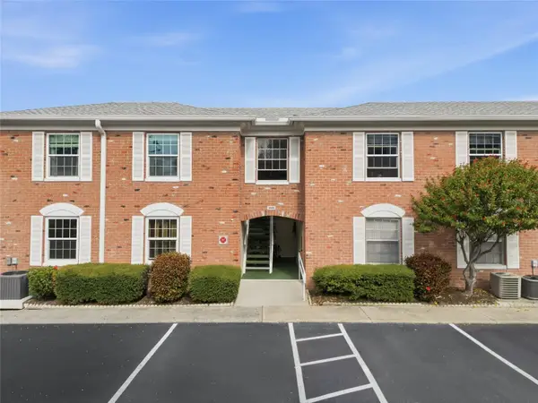 3585 41st Terrace S #225, ST PETERSBURG, FL 33711