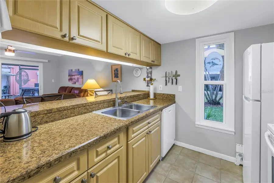 3710 41st Way S #D, Saint Petersburg, FL 33711 - Image #2