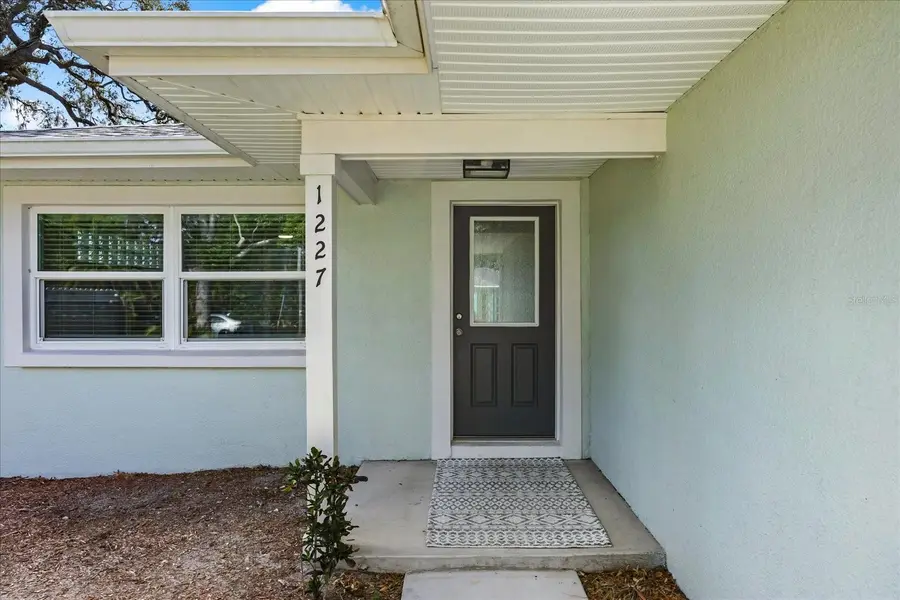 1227 Sedeeva Circle S, Clearwater, FL 33755 - Image #2