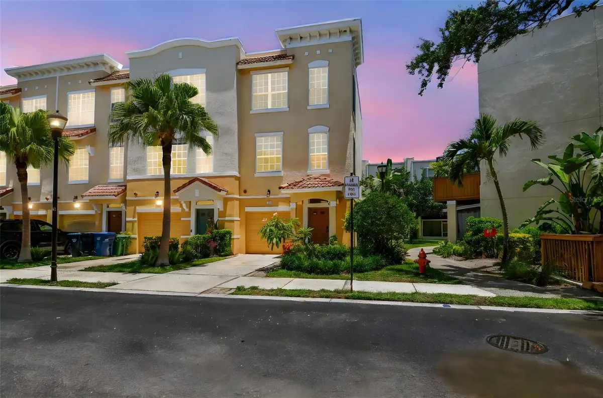 3174 Bayshore Oaks Drive, Tampa, FL 33611 - Image #1