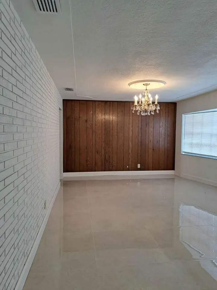 406 Bullard Parkway, Temple Terrace, FL 33617 - Image #2