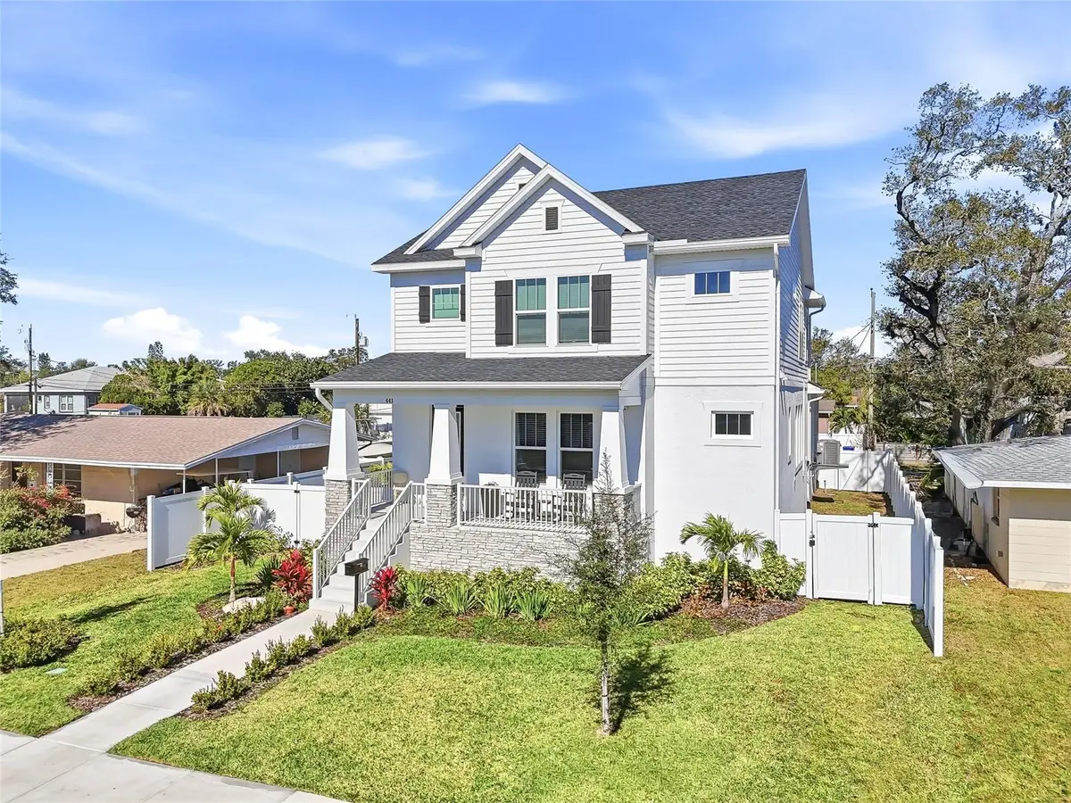 441 42nd Avenue Ne, Saint Petersburg, FL 33703 - Image #1