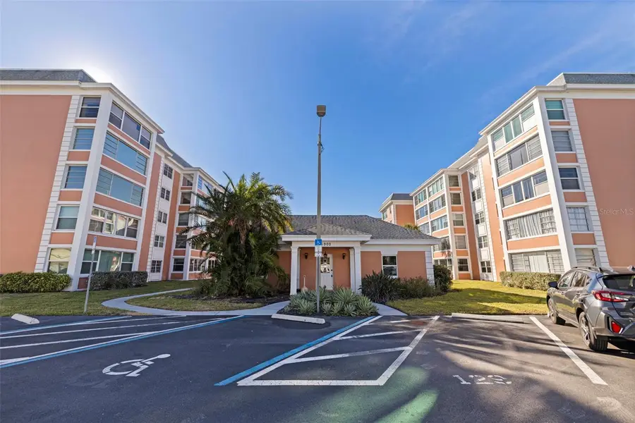 6800 20th Avenue N #504, Saint Petersburg, FL 33710 - Image #2