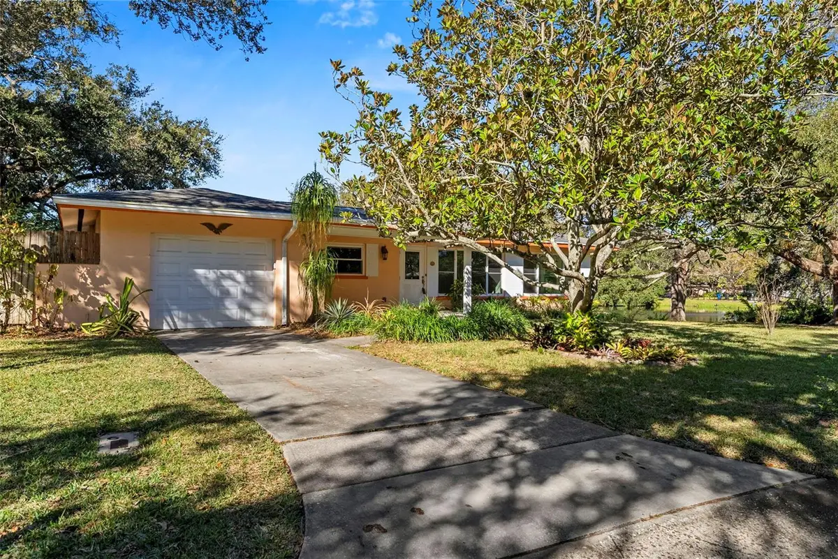 546 Forest Parkway E, Largo, FL 33771 - Image #1