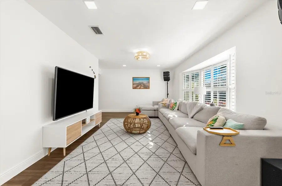 1406 Southridge Drive, Clearwater, FL 33756 - Image #3