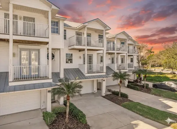 135 Bath Club Circle, NORTH REDINGTON BEACH, FL 33708