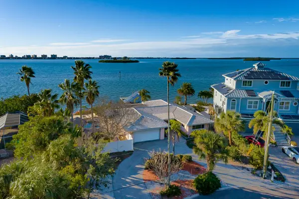 1844 Venetian Point Drive, CLEARWATER, FL 33755