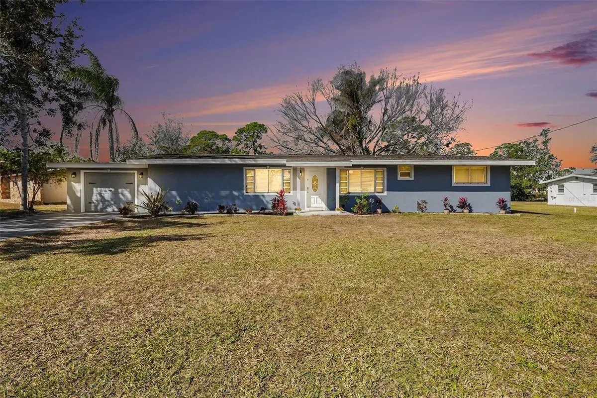 307 Campus Drive, Ruskin, FL 33570 - Image #1