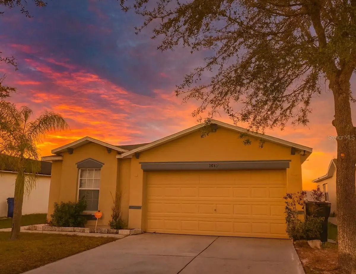 7865 Carriage Pointe Drive, Gibsonton, FL 33534 - Image #1