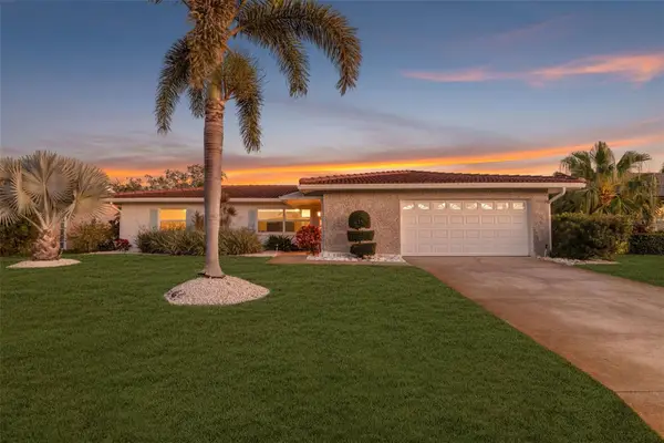 1984 Michigan Avenue Ne, ST PETERSBURG, FL 33703