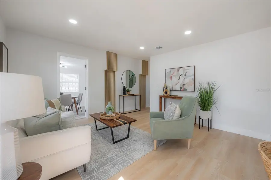 1029 57th Avenue N, Saint Petersburg, FL 33703 - Image #2