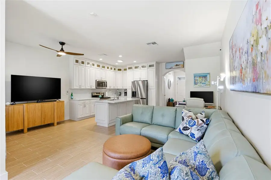 541 Black Lion Drive Ne, Saint Petersburg, FL 33716 - Image #3