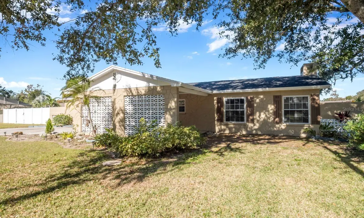 520 Rooks Road, Seffner, FL 33584 - #1