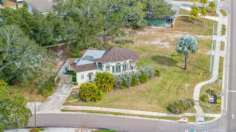 613 S Bayshore Boulevard, Safety Harbor, FL 34695 - Image #3