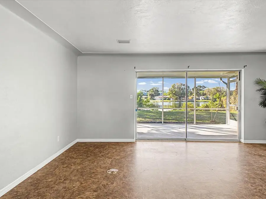 9828 49th Avenue N, Saint Petersburg, FL 33708 - Image #2