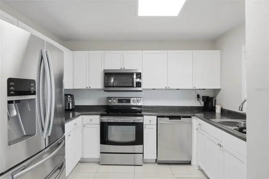 3783 Pompano #B, Saint Petersburg, FL 33705 - Image #3