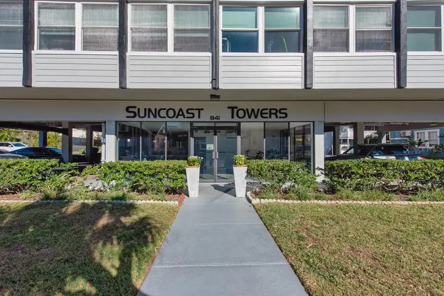 841 4th Avenue N #64, Saint Petersburg, FL 33701 - Image #2