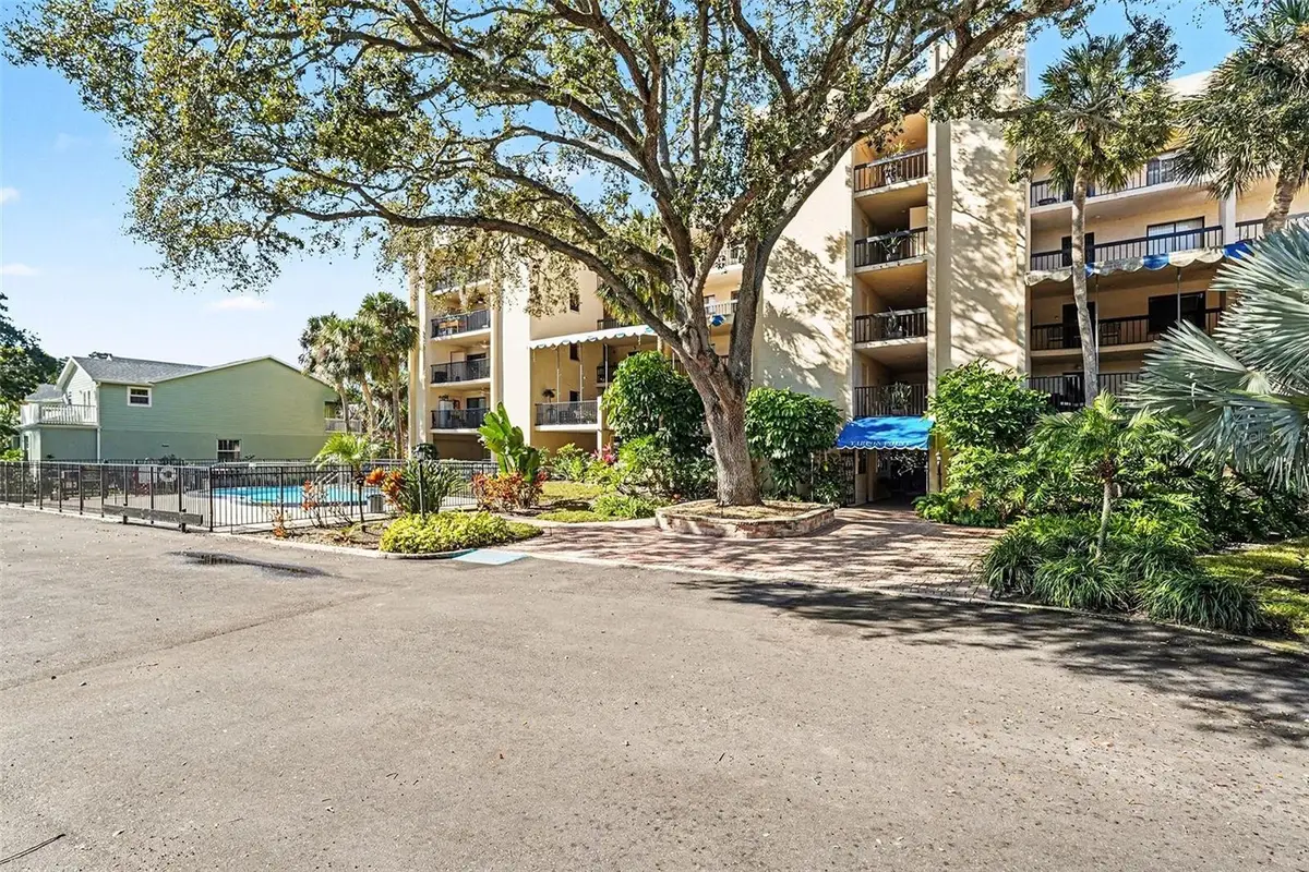 303 Tarpon Point, Tarpon Springs, FL 34689 - Image #1