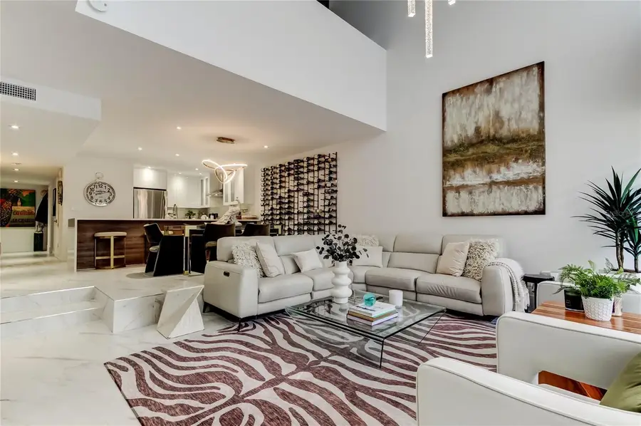 301 2nd Street N #10, Saint Petersburg, FL 33701 - Image #3