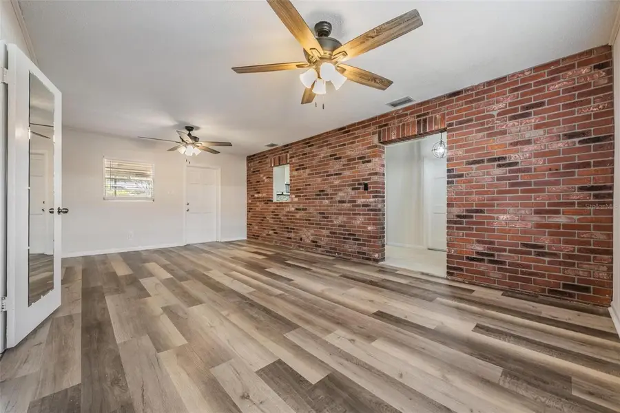 4907 N Mendenhall Drive, Tampa, FL 33603 - Image #2