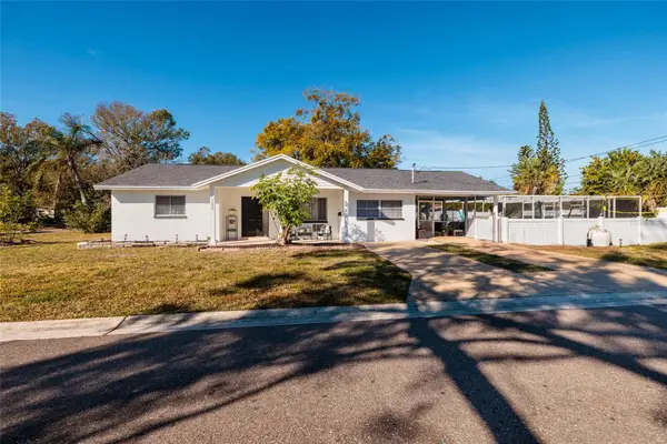 7200 7th Street N, ST PETERSBURG, FL 33702