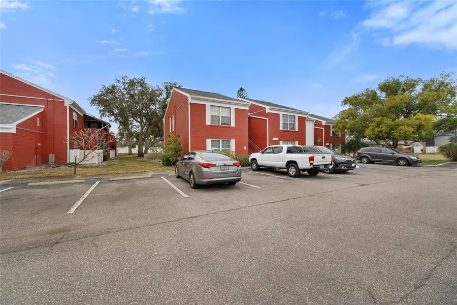 1290 83rd Avenue N #B, Saint Petersburg, FL 33702 - Image #2