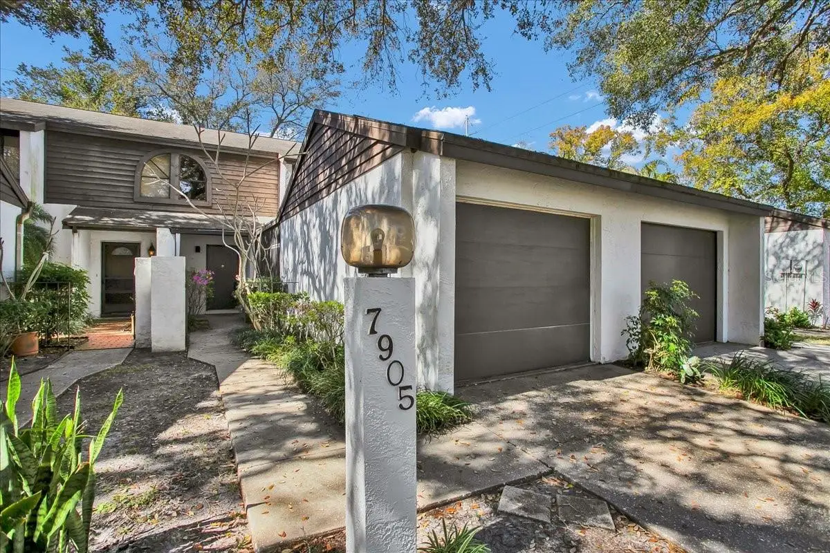 7905 Luxbury Place, Tampa, FL 33614 - Image #1