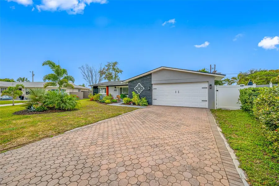 6377 15th Street S, Saint Petersburg, FL 33705 - Image #3