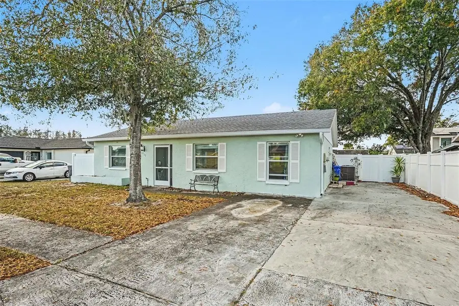 6515 Spanish Moss Circle, Tampa, FL 33625 - Image #2