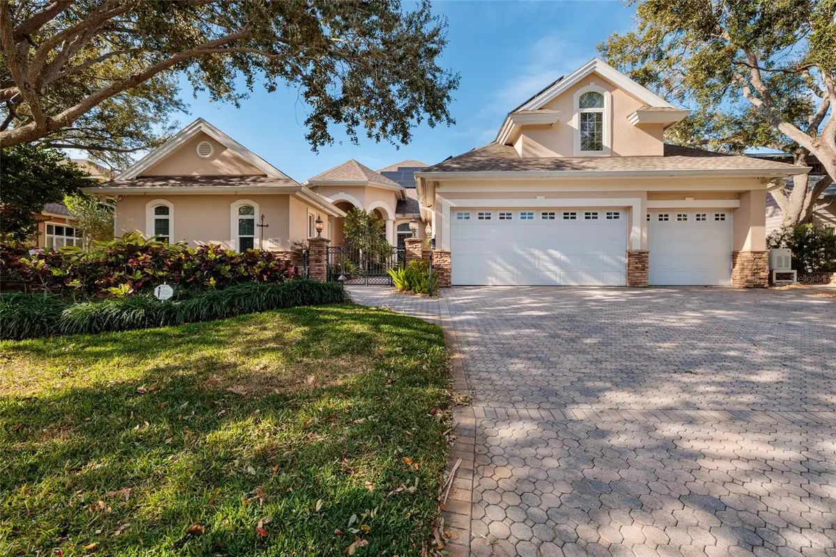 8402 Tallahassee Drive Ne, Saint Petersburg, FL 33702 - Image #1