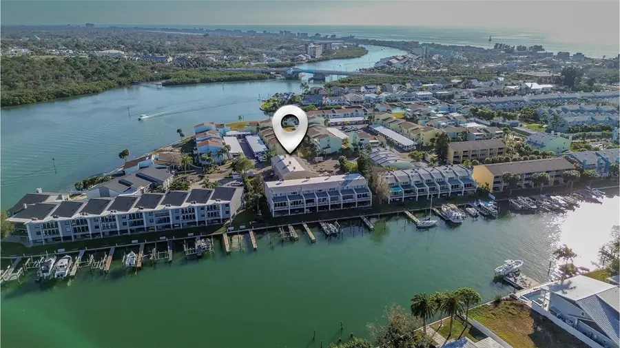 324 Windrush Boulevard #11, Indian Rocks Beach, FL 33785 - Image #2