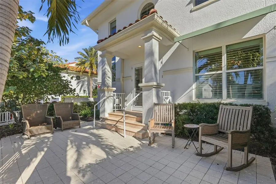 1325 Snell Isle Boulevard Ne #105, Saint Petersburg, FL 33704 - #3