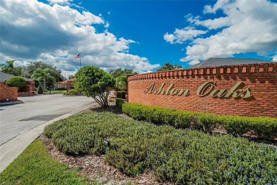 940 Ashton Oaks Circle, Lakeland, FL 33813 - Image #2