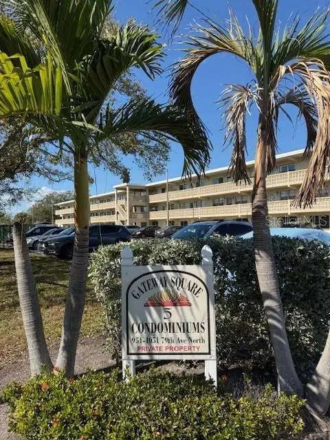 1051 79th Avenue N #212, ST PETERSBURG, FL 33702