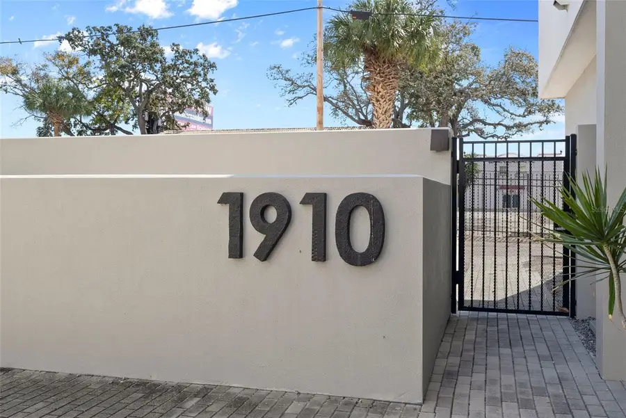 1910 W North A Street #4, Tampa, FL 33606 - #3