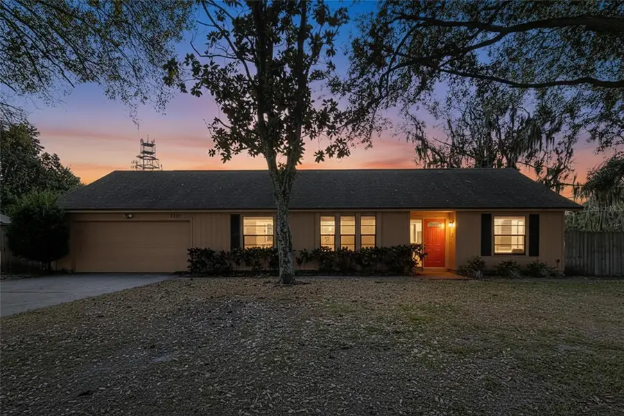 2205 Roslyn Lane, Lakeland, FL 33812 - Image #2