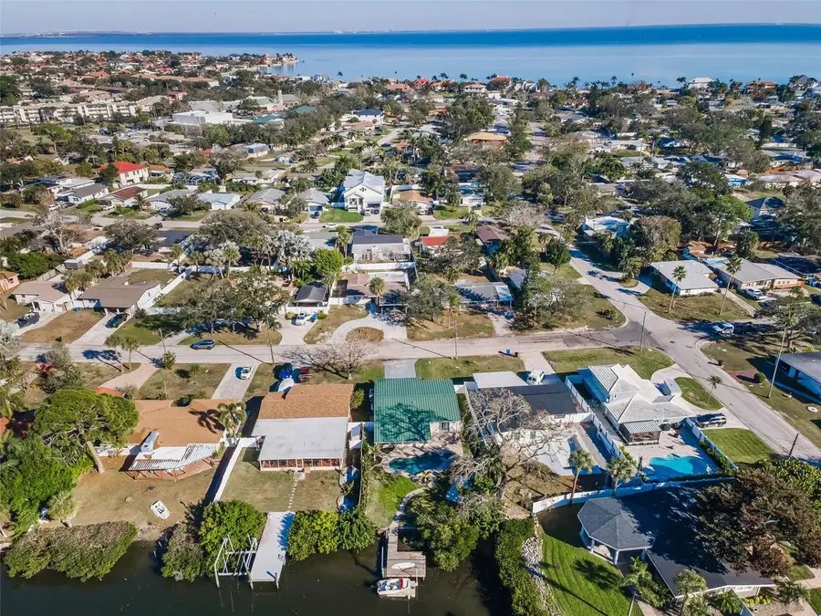 4320 Huntington Street Ne, Saint Petersburg, FL 33703 - #2