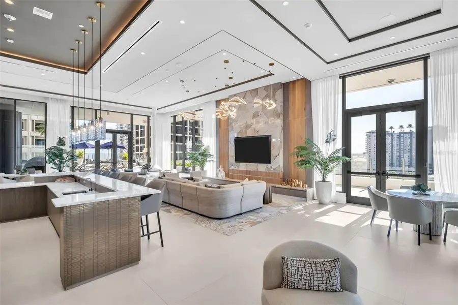 275 1st Avenue S #2807, Saint Petersburg, FL 33701 - Image #3