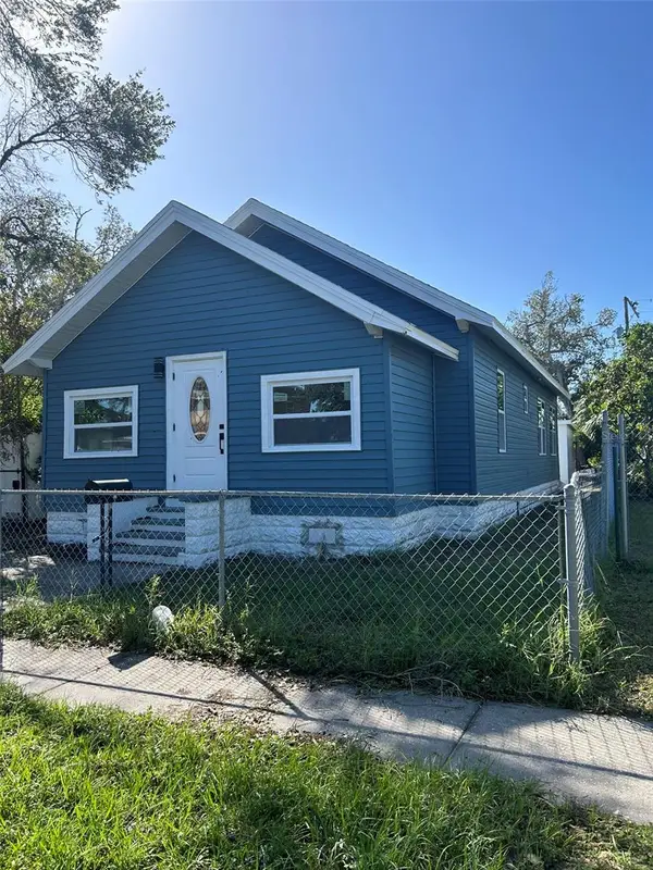 1218 13th Avenue S, ST PETERSBURG, FL 33705