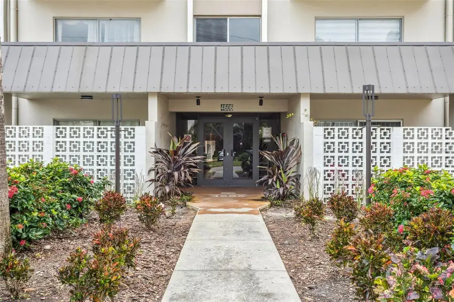 4606 W Gray Street #105, Tampa, FL 33609 - Image #3