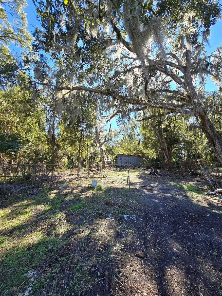 2503 Shady Grove Ln, Plant City, FL 33565 - Image #2