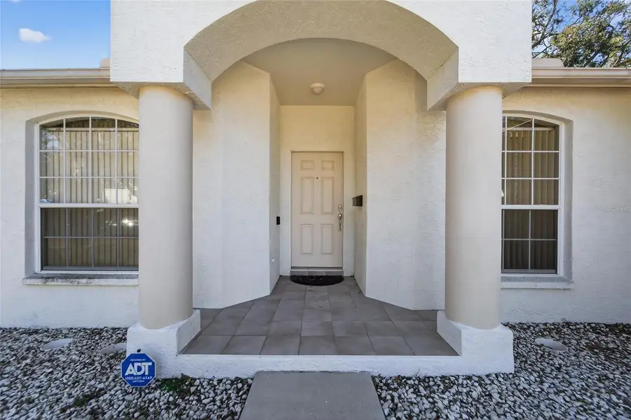 512 Atwood Avenue N, Saint Petersburg, FL 33702 - Image #3