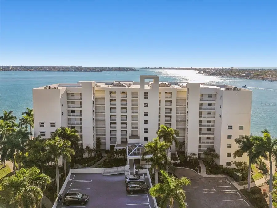 6105 Bahia Del Mar Circle #686, Saint Petersburg, FL 33715 - Image #2