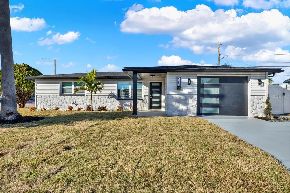 4745 Guardian Avenue, Holiday, FL 34690 - Image #1